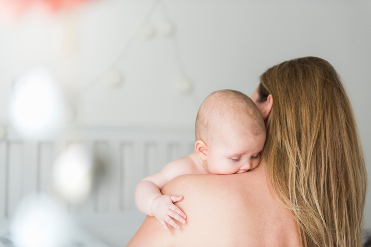 Čo robiť pri refluxe a grckaní u dojčiat?